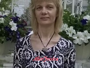 AliceJessica_