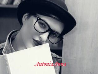 AntoniaAnna