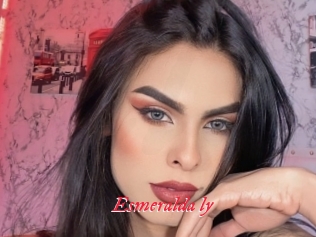 Esmeralda_ly