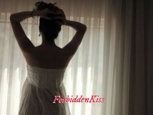 ForbiddenKiss_