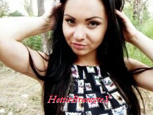 HottieBrunetteX