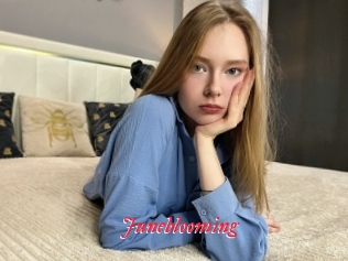 Juneblooming