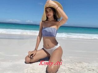 Kinky_Ari