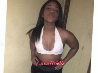 Luna_Brielle