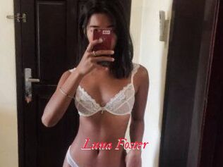 Luna_Foster