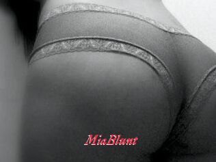 MiaBlunt