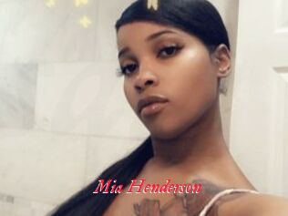 Mia_Henderson