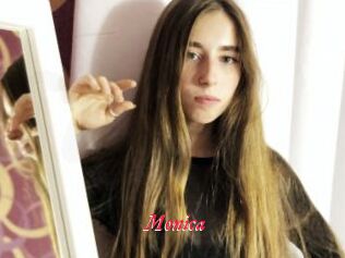 Monica_