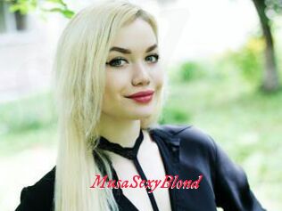 MusaSexyBlond
