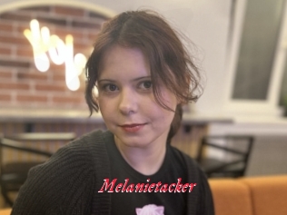 Melanietacker