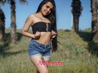 Moon_danii