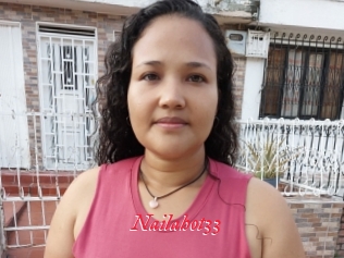 Nailahot33