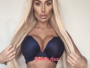 Sydney_foxx