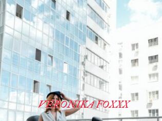 VERONIKA_FOXXX