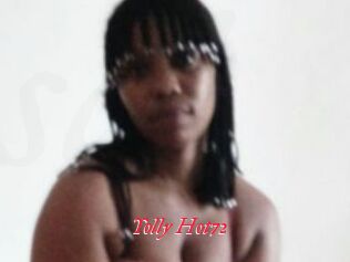 Yolly_Hot72