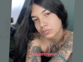 Yvonnemoons